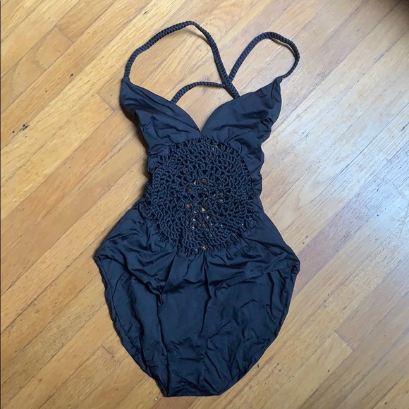 Frankie’s Poppy one piece with Classic Coverage - Picture 4 of 5